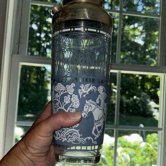 Vintage glass and metal martini shaker. No chips or cracks. - Picture 4 of 4